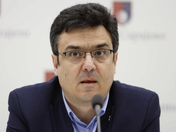 Puharić čestitao Uskrs i Vaskrs: Prilika da jedni drugima uputimo riječi podrške, bliskosti i mira