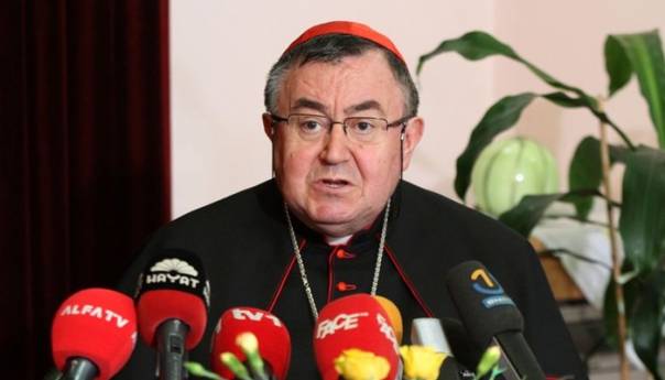 Puljić podnosi ostavku na funkciju nadbiskupa vrhbosanskog