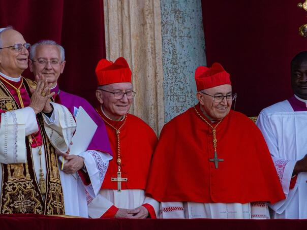 Puljićev osmijeh tokom obraćanja novog Pape postao viralni hit