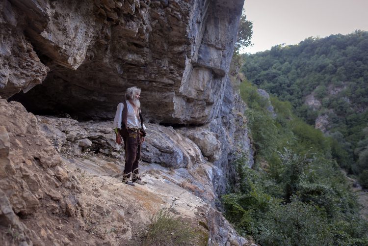 Pustinjak iz Srbije živi u špilji, no čim je čuo za koronu, odmah se cijepio
