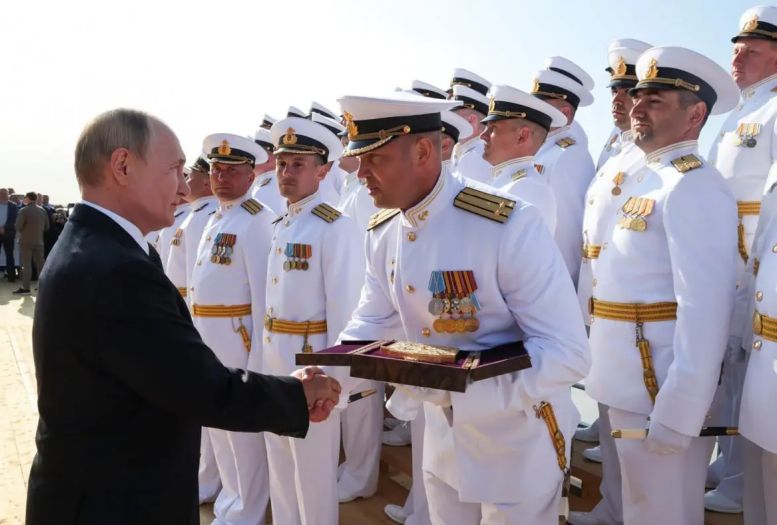 Putin bez objašnjenja otkazao vojnu paradu u Sankt Peterburgu
