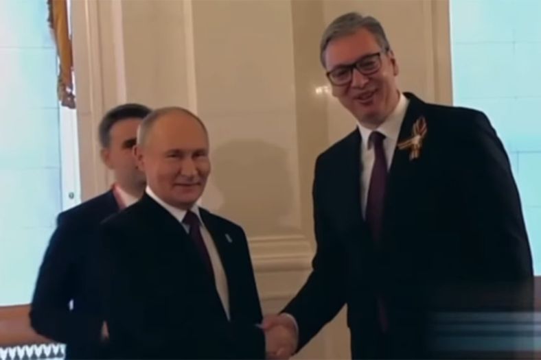 Putin dočekao Vučića u Kremlju: 'Stigao si'
