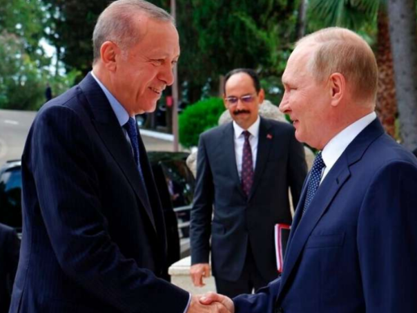 Putin i Erdogan razgovaraju u Sočiju o nastavku crnomorske žitne inicijative