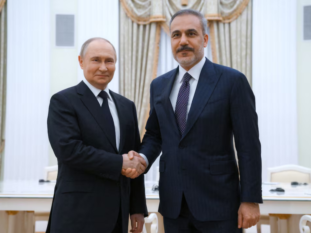 Putin i Fidan razgovarali o obnovi mirovnih pregovora Ukrajine i Rusije