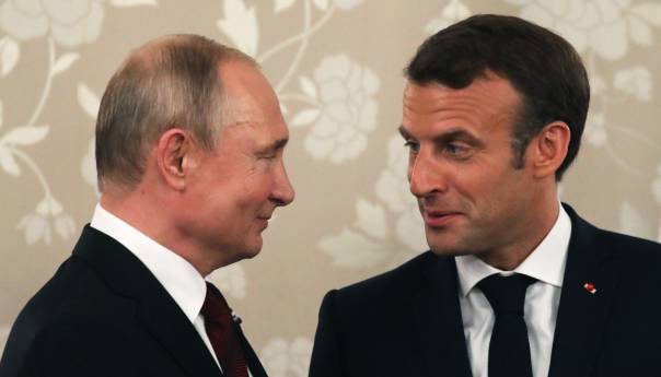 Putin i Macron razgovarali o situaciji u Ukrajini