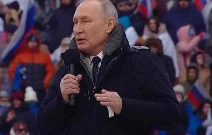 Putin na stadionu Lužnjiki govorio o jedinstvu ruskog naroda, ponosu na borce koji ratuju u Ukrajini