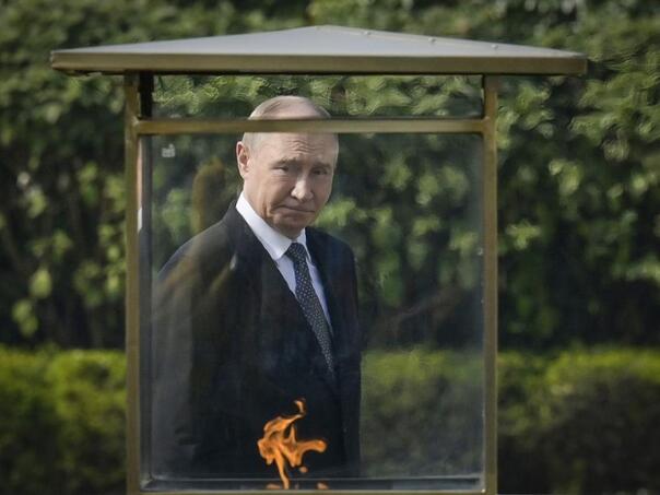 Putin najavio osvetu zbog napada na studentski dom u okupiranoj Ukrajini