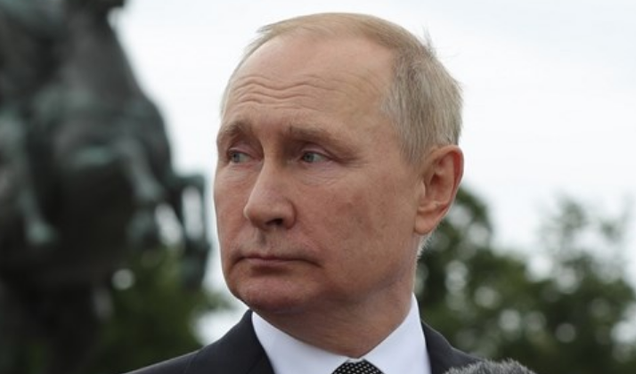 Putin: Nekontrolisano gomilanje dugova Zapada prijeti novom krizom