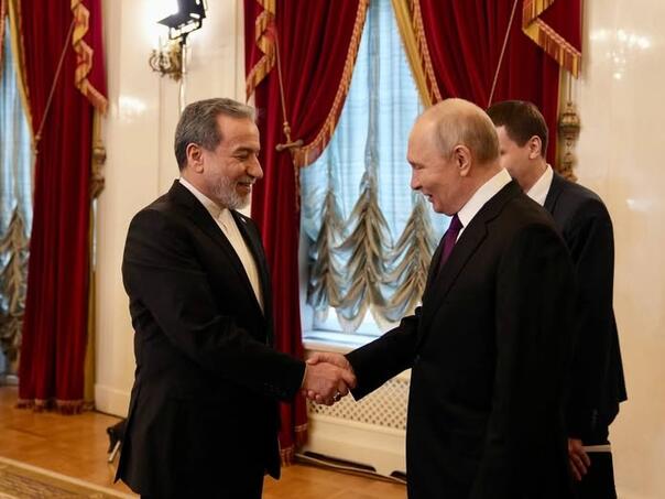 Putin obećava podršku Iranu u razgovorima s Araqchijem u Rusiji