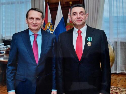 Putin odlikovao Vulina ordenom 'Prijateljstva'