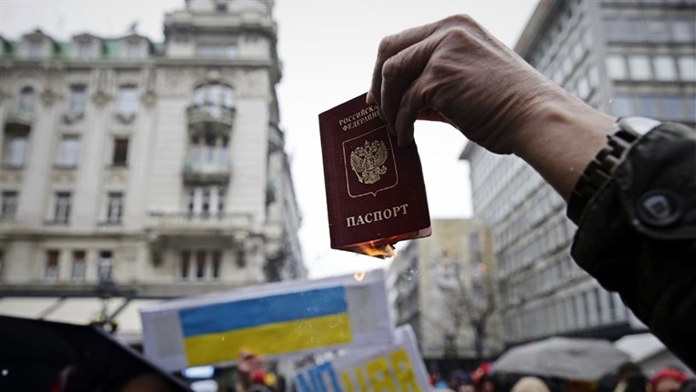 Putin planira oduzimati pasoše Rusima koji šire lažne informacije o ratu