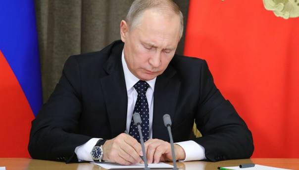 Putin potpisao zakon o ruskom povlačenju iz sporazuma Otvoreno nebo