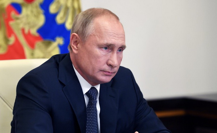 Putin potvrdio da je primio vakcinu Sputnik V