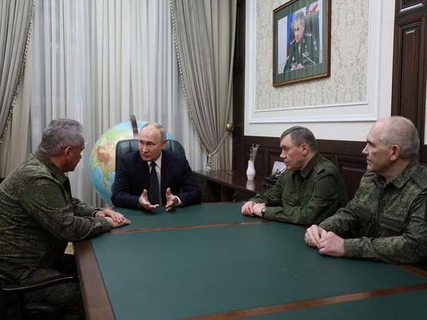 Putin raspravljao s vojnim vrhom o ratu u Ukrajini