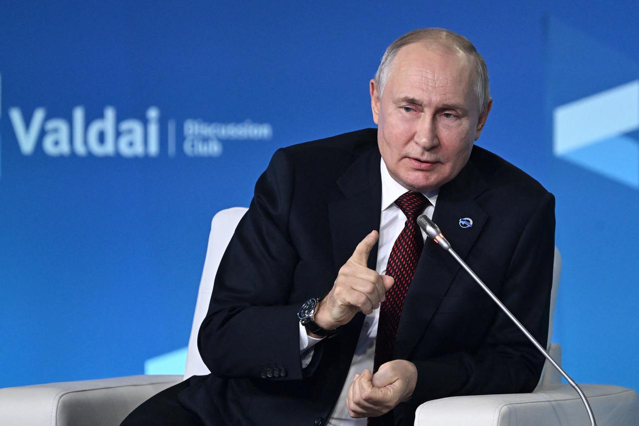 Putin: Ruska porodica treba imati najmanje dvoje djece