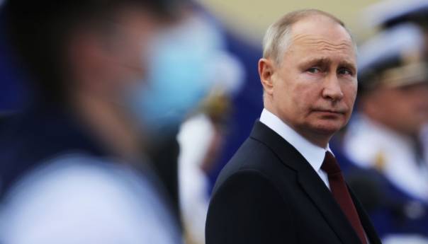 Putin samoizolaciju opisao kao 'test' za Sputnik V