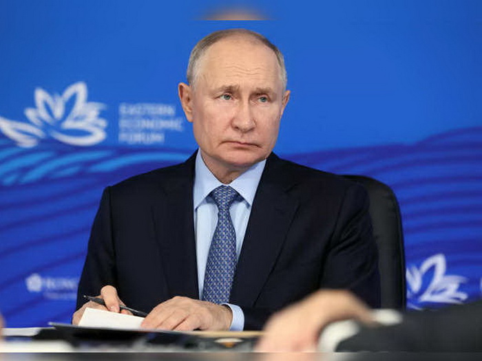 Putin: Srbe je moguće uništiti, ali nije potčiniti