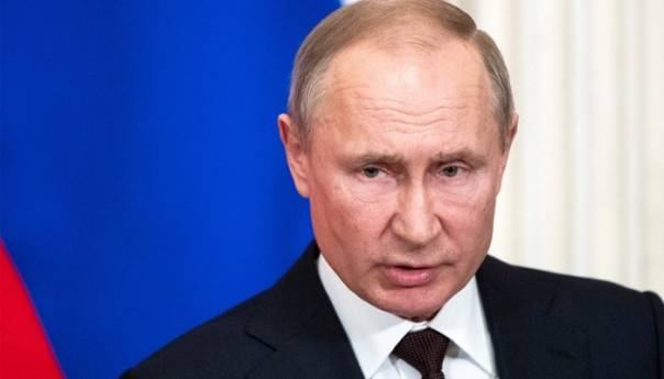 Putin traži od zvaničnika da djeluju brže i energičnije u borbi protiv pandemije