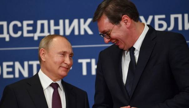 Putin uputio Vučiću čestitku povodom Dana državnosti