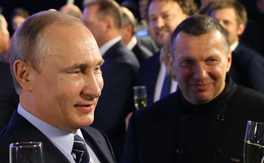 Putinov propagandista vrijeđao njemačku šeficu diplomatije i poručio da će Berlin gorjeti