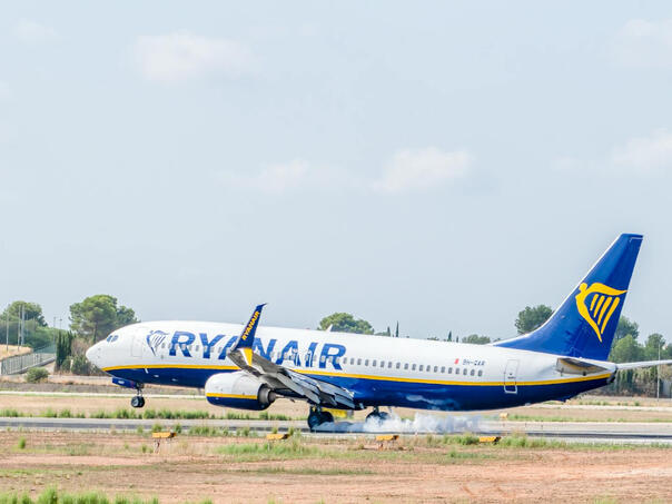 Putnici Ryanaira će od idućeg mjeseca moći nositi veću torbu na letu