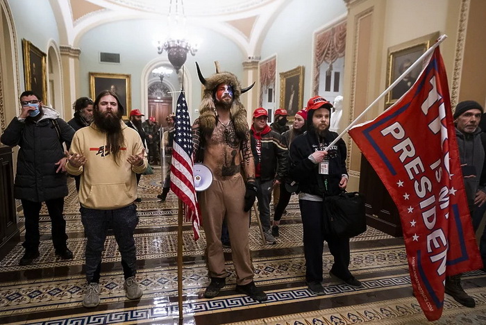 "QAnon Shaman" izjasnio se krivim za učešće u napadu na američki Capitol