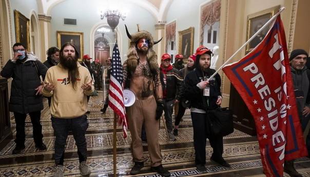 "QAnon Shaman" izjasnio se krivim za učešće u napadu na američki Capitol