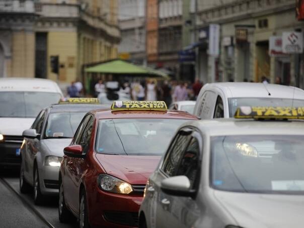 QR kodovi u vozilima Sarajevo Taxija: Promocija bh. turizma