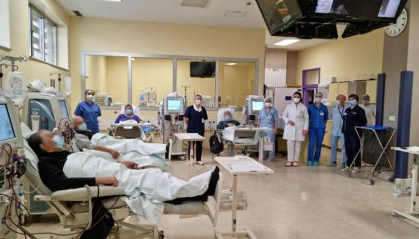 Rad uposlenika na Klinici za hemodijalizu organizovan na najadekvatniji način
