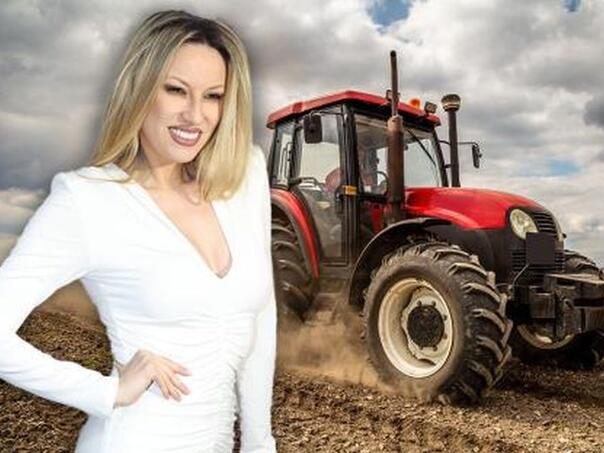 Rada Manojlović za 40. rođendan na poklon dobila traktor