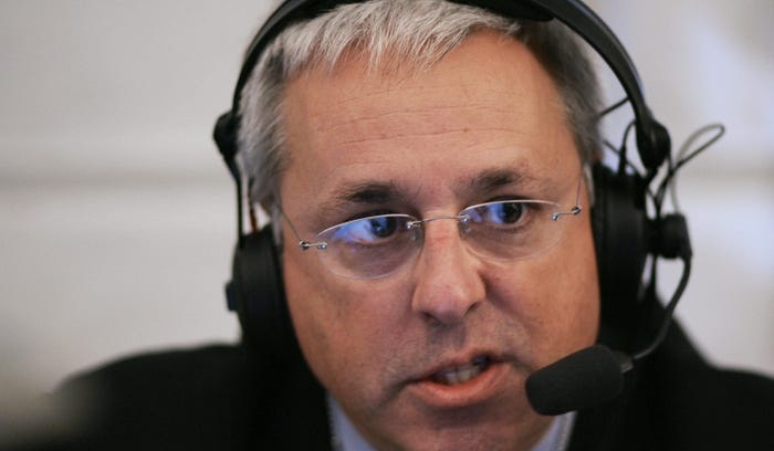 Radijski voditelj, koji je sebe nazivao 'gospodin antivaks', umro od korone