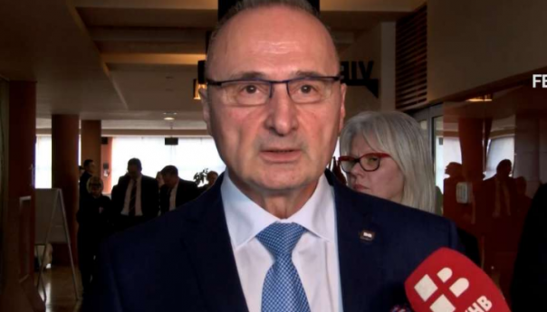 Radman o Dodiku: Shvatiti da je budućnost u EU i NATO