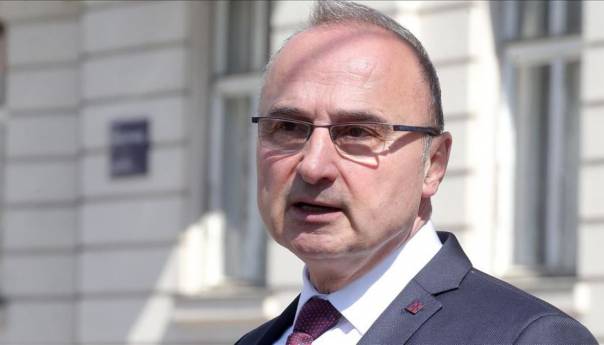 Radman u Vitezu: Hrvatskoj u interesu bezbjedna BiH