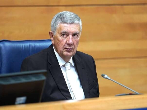 Radmanović: Nema šanse za promjenu većine