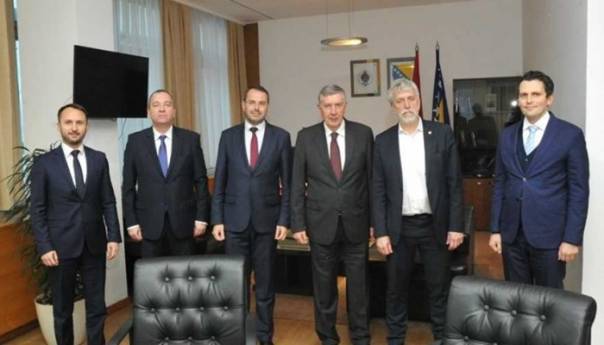 Radmanović razgovarao sa delegacijom naučnika iz Rusije