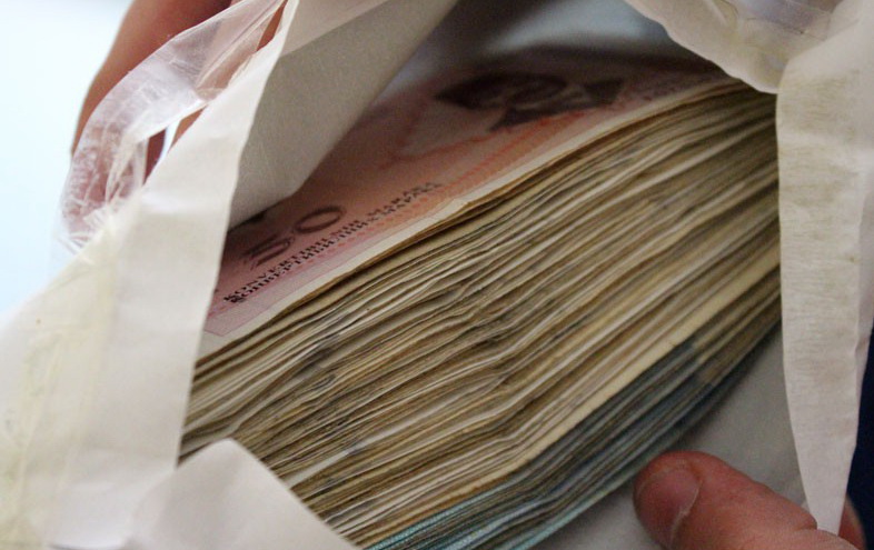 Radnica banjalučke kladionice osumnjičena za pronevjeru 10.000 KM