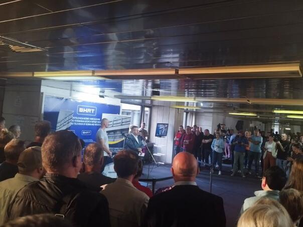 Radnici BHRT-a ne žele više raditi: 'Samo tražimo svoja prava'