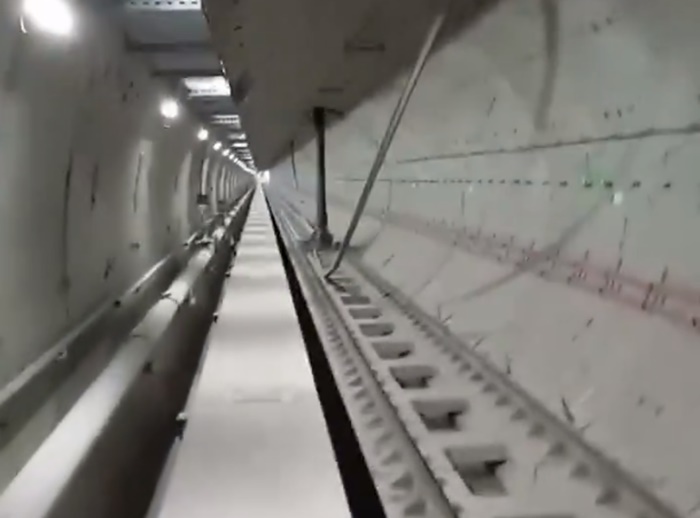 Radnici bušilicom slučajno probili plafon tunela u Istanbulu