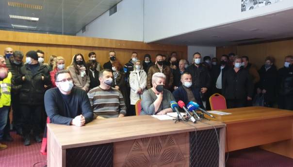 Radnici Skenderije protiv smjene direktora, kritike Vladi KS