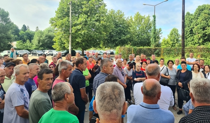 Radnici Krivaje od vlasti traže hitnu reakciju i uvezivanje radnog staža