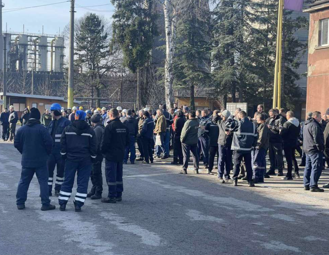 Radnici napustili Koksaru Lukavac, peći bez nadzora, moguća ekološka katastrofa