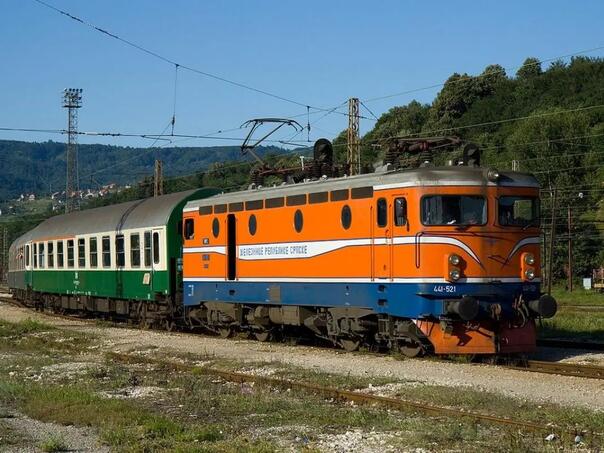 Radnicima "Željeznica RS" uplaćene plate