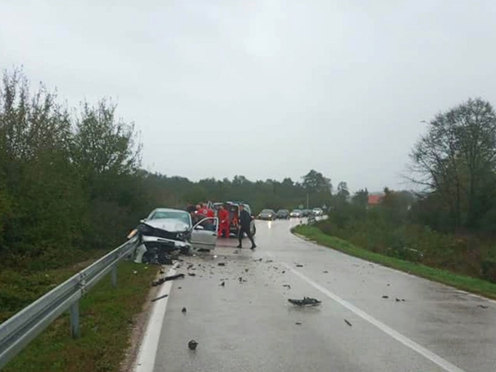 Radnik poginuo u saobraćajnoj nesreći kod Sanskog Mosta