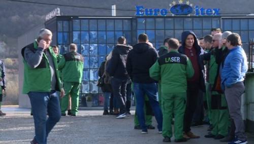 Radnike firme Laser u Bihaću jutros dočekali zaštitari i zatvoren pogon