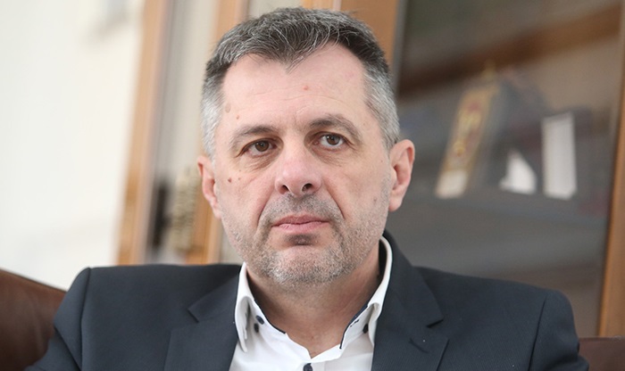 Radojičić: BiH klizi u "Mostar"