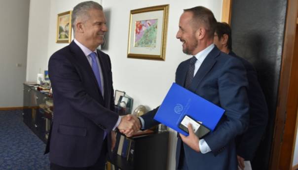 Radončić i Auweraert razgovarali o migrantskoj situaciji u BiH