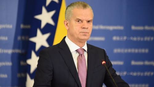 Radončić: Mora se hitno krenuti u bitku za vakcinu za sve građane BiH!