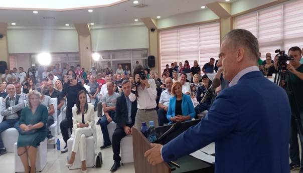 Radončić: Moraju prestati napadi na Islamsku zajednicu i OHR