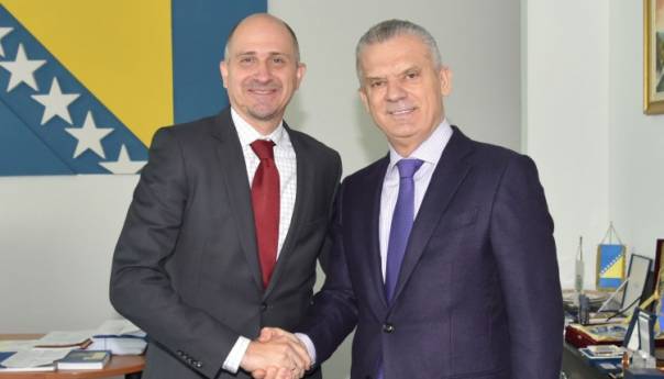 Radončić s ambasadorom Mađarske i šeficom Misije OSCE-a o sigurnosnim problemima