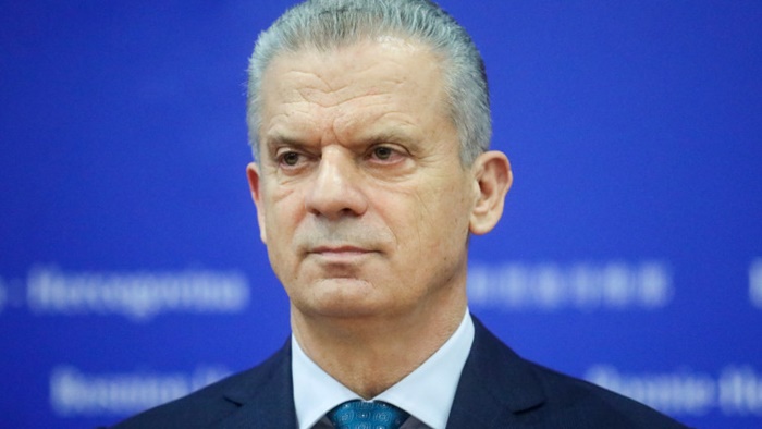 Ministar Radončić uputio čestitku povodom Vaskrsa